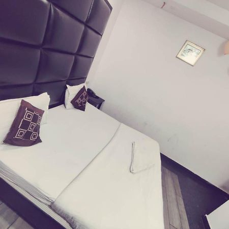 Hotel Saya Deluxe Near New Delhi Railway Station ' Luaran gambar