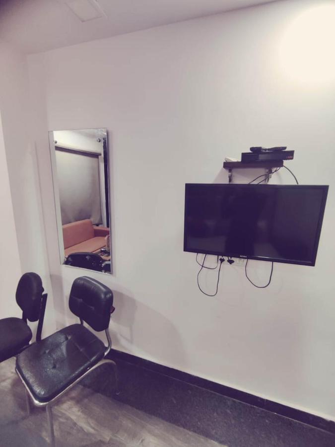 Hotel Saya Deluxe Near New Delhi Railway Station ' Luaran gambar
