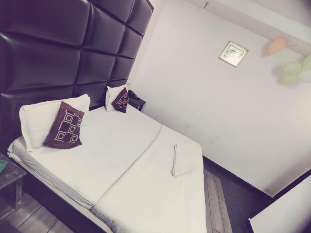 Hotel Saya Deluxe Near New Delhi Railway Station ' Luaran gambar